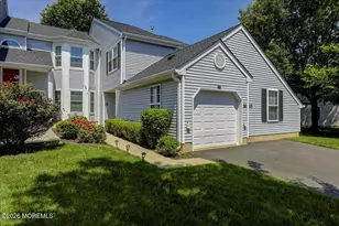16 Pagoda Ln, Freehold, NJ 07728 - Photo 2