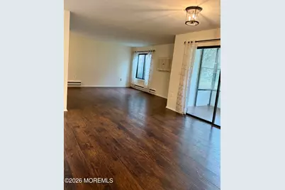 16 Pine Cluster Circle #D, Manalapan Township, NJ 07726 - Photo 4