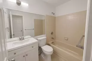 26 Duncan Way, Freehold, NJ 07728 - Photo 10