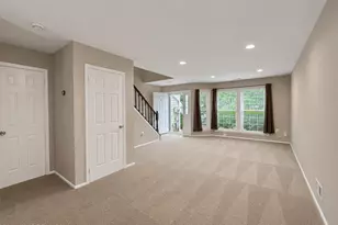 26 Duncan Way, Freehold, NJ 07728 - Photo 4