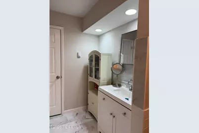 105 W Amberly Drive W #G, Manalapan Township, NJ 07726 - Photo 4