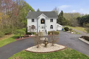 117 Crine Rd, Morganville, NJ 07751 - Photo 4