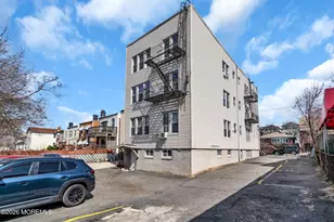 305 Cator Ave, Jersey City, NJ 07305 - Photo 28