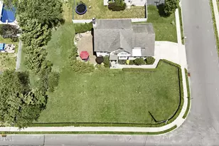 1 Angel Ct, Howell Township, NJ 07731 - Photo 32
