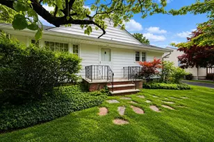 18 Holmes Terrace, Freehold, NJ 07728 - Photo 2