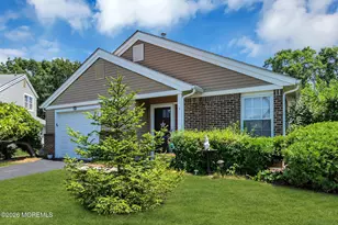 7 Elm Ct, Barnegat, NJ 08005 - Photo 2