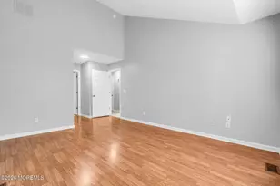 21 Forrest Ct, Tinton Falls, NJ 07753 - Photo 18