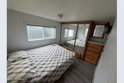 15 Avenue B, Hazlet Township, NJ 07734 - Photo 8