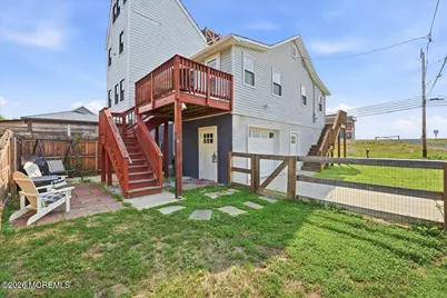 54 Main Street, Port Monmouth, NJ 07758 - Photo 24