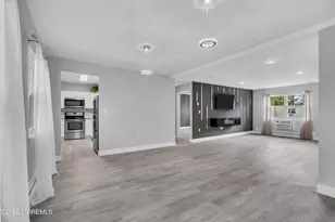 96 White St, Eatontown, NJ 07724 - Photo 20