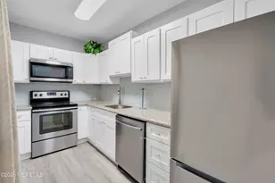96 White St, Eatontown, NJ 07724 - Photo 2