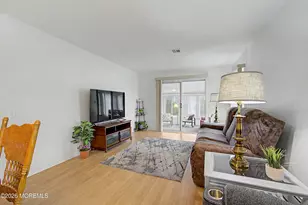 20 Thronbury Ct, Toms River Township, NJ 08757 - Photo 10