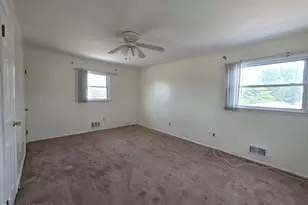 42 Richards Dr, Sayreville, NJ 08859 - Photo 12