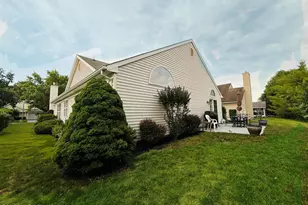 18 Skyline Dr, Lakewood, NJ 08701 - Photo 2