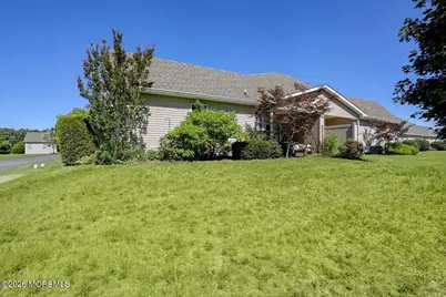18 Deerchase Lane, Lakewood, NJ 08701 - Photo 32