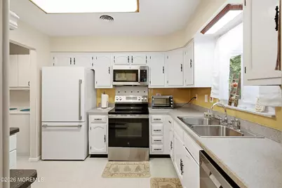 59 Franklin Lane, Whiting, NJ 08759 - Photo 4