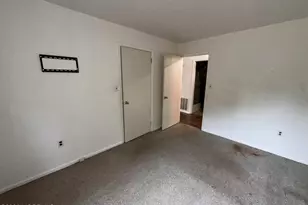 16 Fryer Ct, Hightstown, NJ 08520 - Photo 10