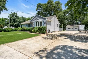 416 MacArthur Dr, Brick, NJ 08724 - Photo 2