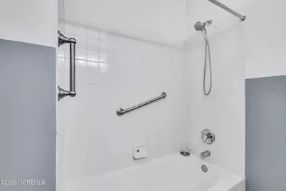 146 Greenlawns Drive, Lakewood, NJ 08701 - Photo 22