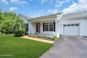 146 Greenlawns Dr, Lakewood, NJ 08701 - Photo 2