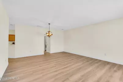 146 Greenlawns Drive, Lakewood, NJ 08701 - Photo 8