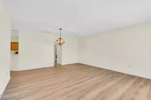 146 Greenlawns Dr, Lakewood, NJ 08701 - Photo 8