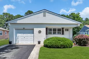 108 Torrey Pines Dr, Toms River Township, NJ 08757 - Photo 1