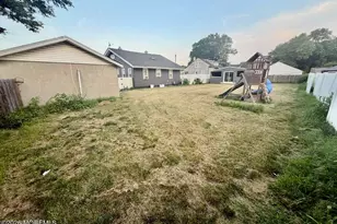 105 Hudson Ave, North Middletown, NJ 07748 - Photo 12
