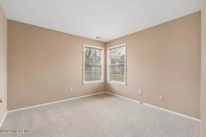 437 Hampton Court #12-1, Manalapan Township, NJ 07726 - Photo 12