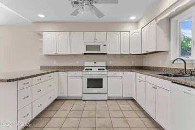 176 Tilton Street, Toms River Township, NJ 08753 - Photo 8