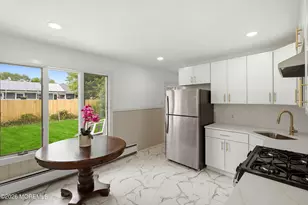 212 Twin Lakes Blvd, Little Egg Harbor, NJ 08087 - Photo 2