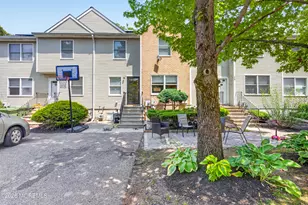 121 Forest Park Cir, Lakewood, NJ 08701 - Photo 4