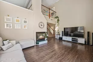 109 Kentucky Way, Freehold, NJ 07728 - Photo 8
