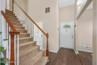 109 Kentucky Way, Freehold, NJ 07728 - Photo 10