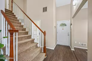 109 Kentucky Way, Freehold, NJ 07728 - Photo 10