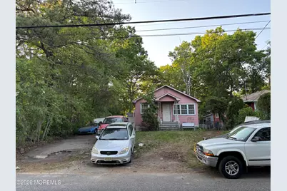 15 E 1st Street, Howell Township, NJ 07731 - Photo 4