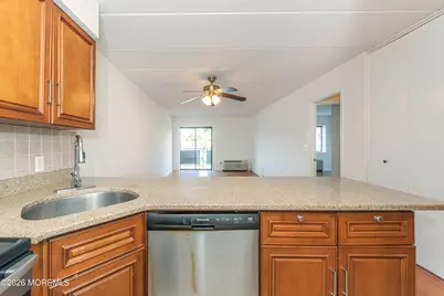 5 Linden Street #3J, Hackensack, NJ 07601 - Photo 8