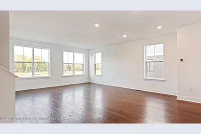 10 Mariveles Way, Tinton Falls, NJ 07724 - Photo 10