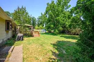 49 Newbury Rd, Howell Township, NJ 07731 - Photo 38