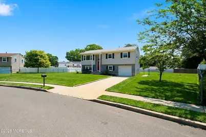 30 Almond Drive, Toms River Township, NJ 08753 - Photo 4