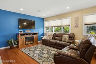 1047 Crystal Dr, Toms River Township, NJ 08753 - Photo 8