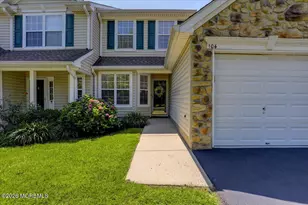 104 Gladiola Dr, Brick, NJ 08724 - Photo 2