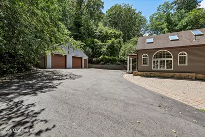 827 Holmdel Road, Holmdel, NJ 07733 - Photo 32