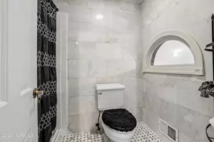 827 Holmdel Rd, Holmdel, NJ 07733 - Photo 22