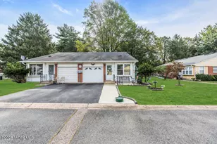 5 Quaker Ln, Whiting, NJ 08759 - Photo 2