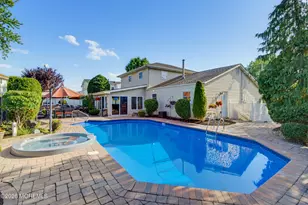 3 Cork Pl, Hazlet Township, NJ 07730 - Photo 2