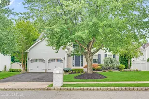 73 Brandywine Dr, Matawan, NJ 07747 - Photo 2