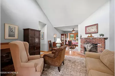 15 Honeysuckle Way, Howell Township, NJ 07731 - Photo 4
