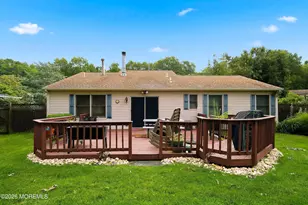 15 Honeysuckle Way, Howell Township, NJ 07731 - Photo 24
