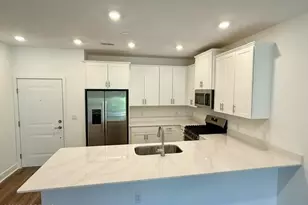 29104 Radford Ct, Monroe Township, NJ 08831 - Photo 4
